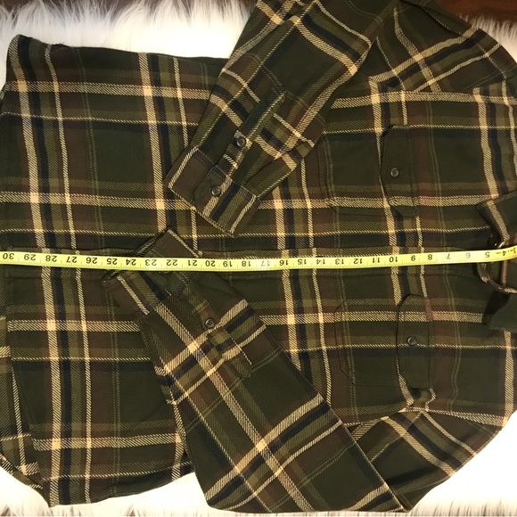 Orvis Mens Flannel Shirt Size XL Big Bear Heavyweight Green Plaid Brawny EUC - Picture 6 of 8